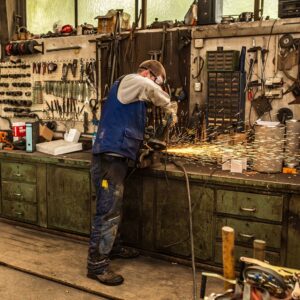 BETRIEBSSCHLOSSER/LANDMASCHINENMECHANIKER (m/w/d)